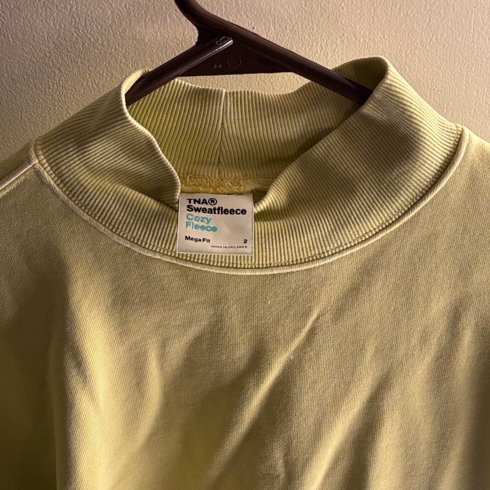 TNA Sweatfleece in Light Yellow